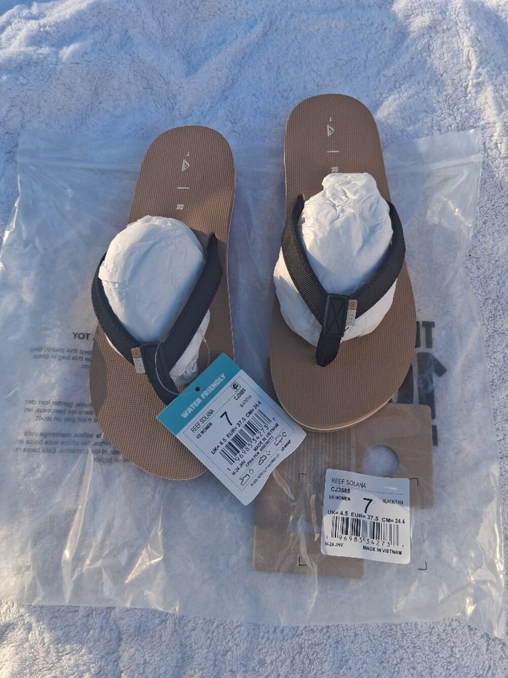 REEF SOLANA Women’s Black Tan Size 7 CJ3585 New in Bag